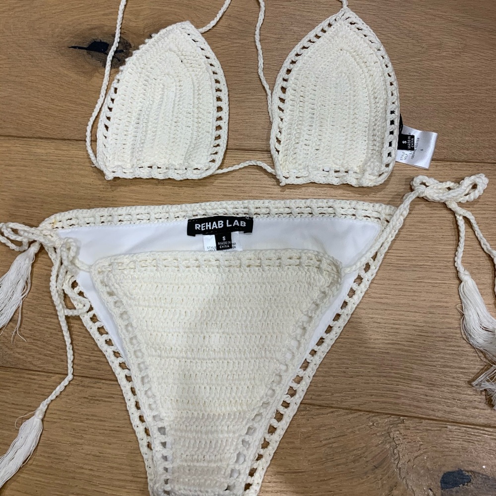 Rehab Lab White Crochet Kiini Bikini NWOT Small
